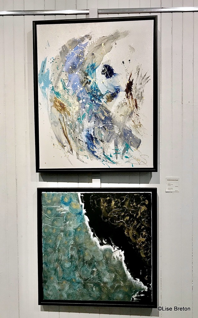 Les 2 toiles exposées de Mireille Stricker-Puaud Zénitude et Douceur de vivre Techniques mixtes Photo @Lise Breton